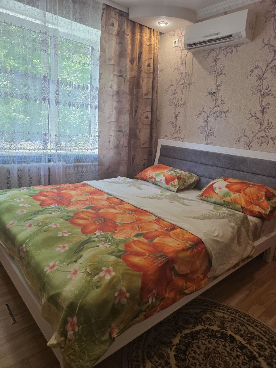 Червонія